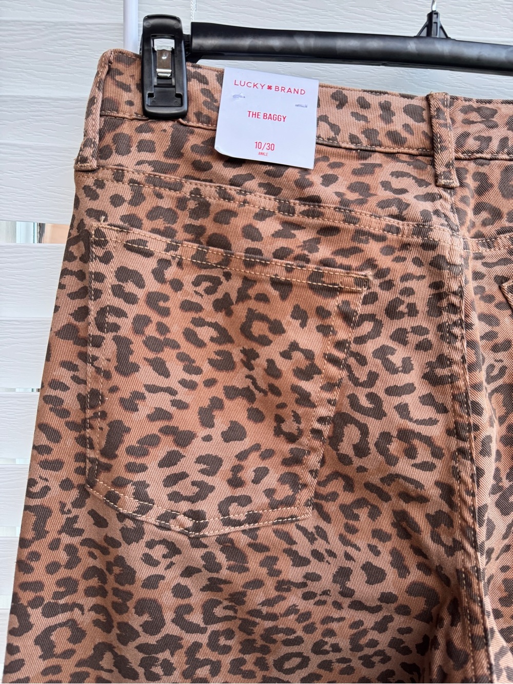 NWT Lucky Brand The Baggy Leopard Print Jeans 10/30 Brown Animal Print - Picture 12 of 13